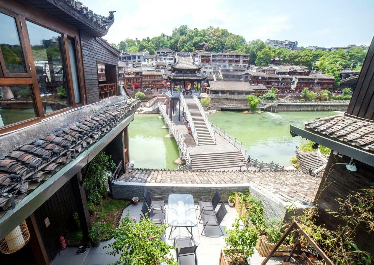 Fenghuang Slowly Time Inn エクステリア 写真